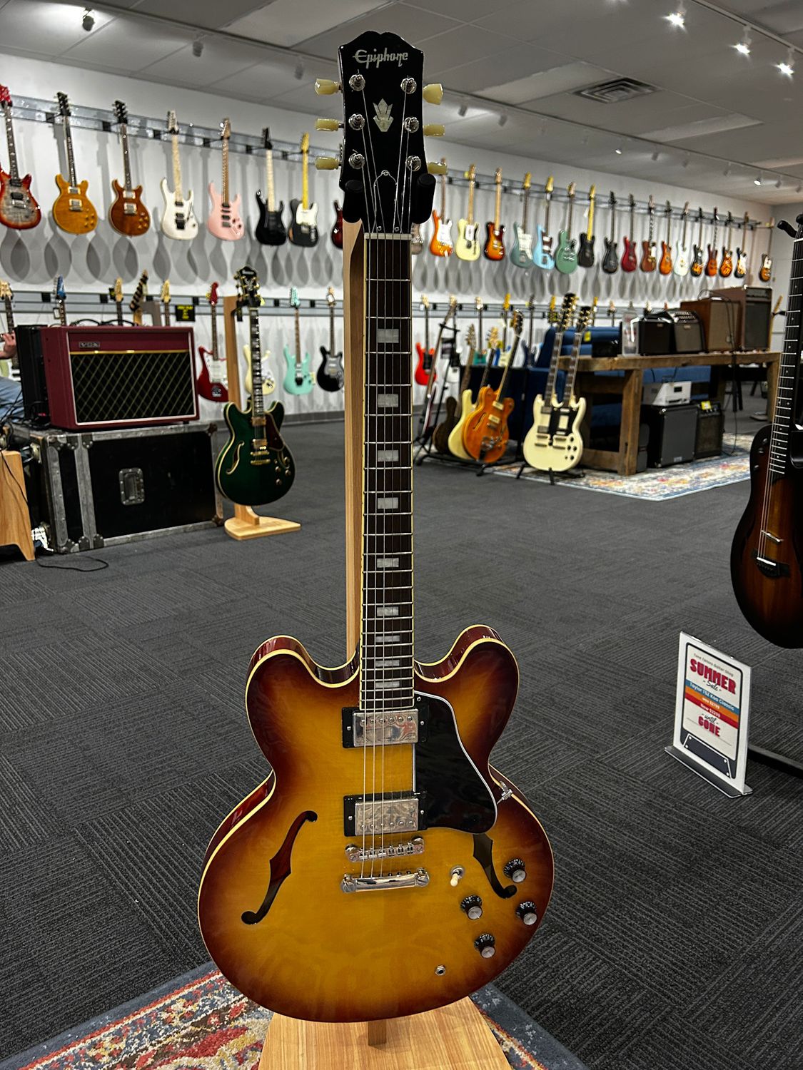 Used Epiphone ES-335 figured w/bag