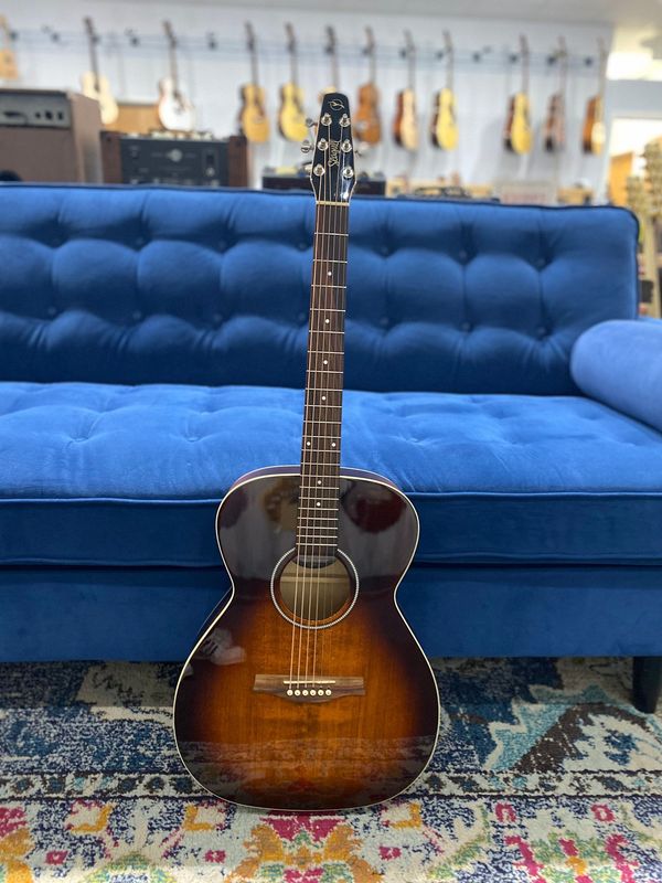 Used Seagull s6 original slim CH w/case