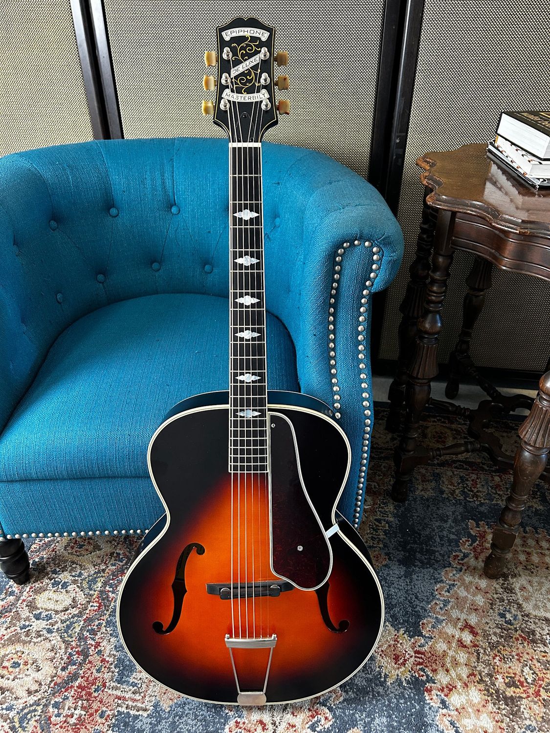 Used Epiphone De Luxe Masterbuilt Hollowbody w/case