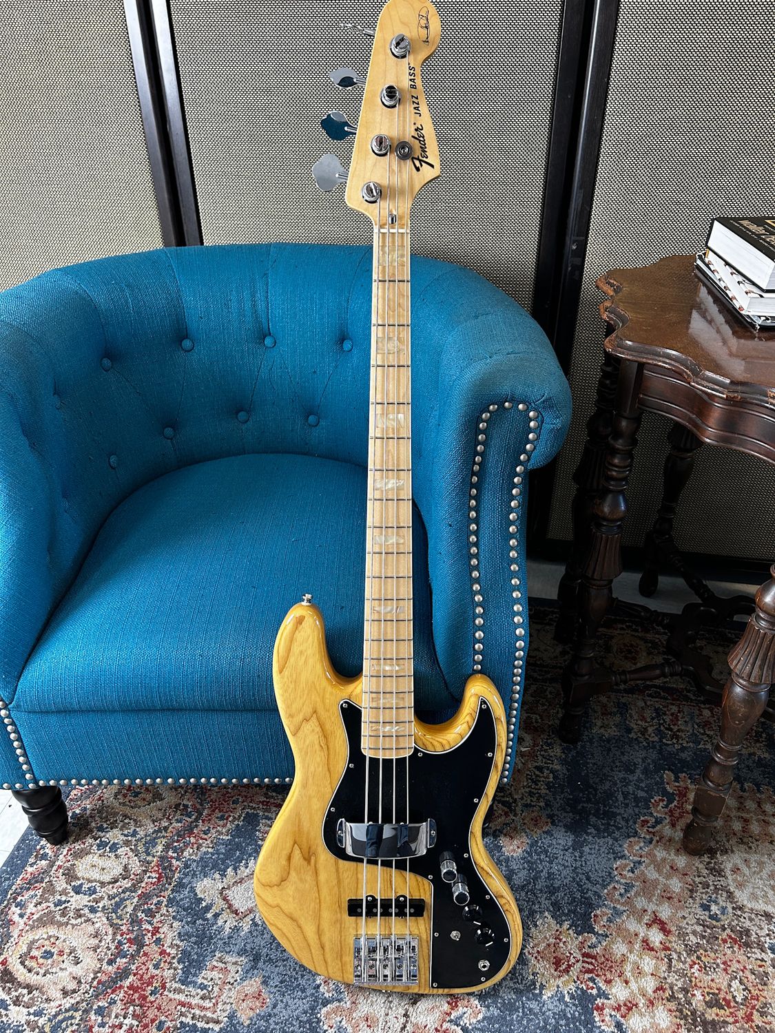 Used Fender Marcus Miller Jazz Bass w/bag