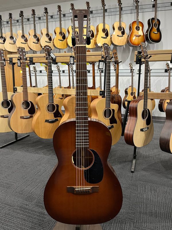 Used Martin 000-17SM Acoustic guitar
