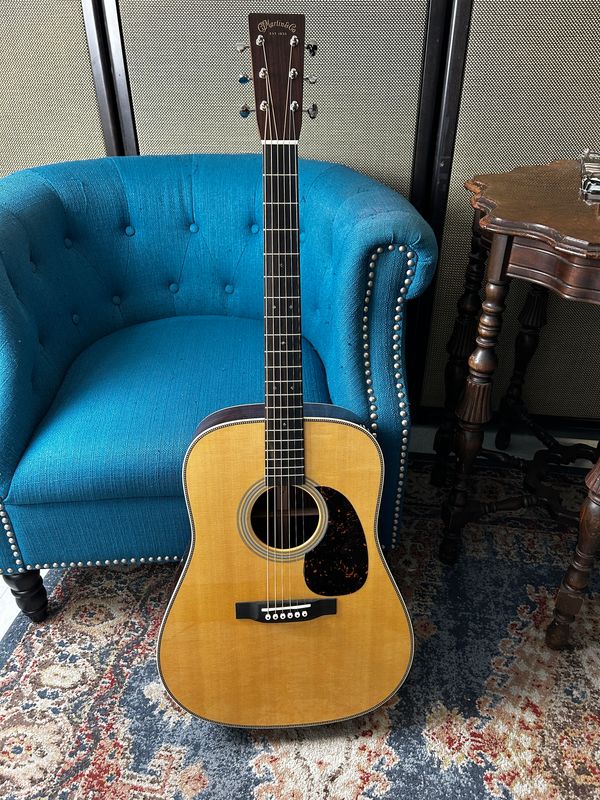 Martin HD-28 Standard Series Acoustic