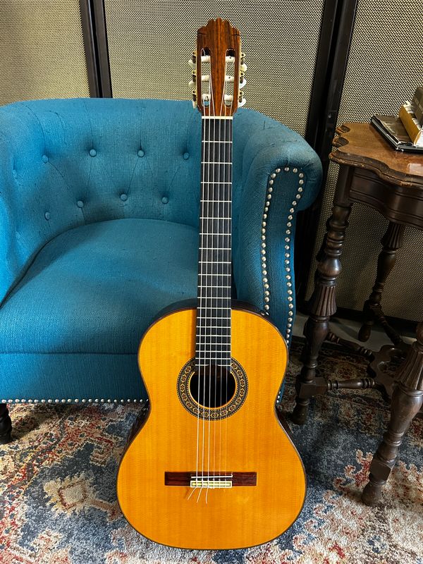 Used Ricardo Sanchis 1B classical 1990 w/case