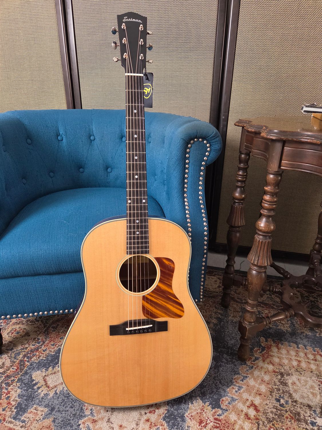 Eastman E6SS Thermo-Cure Slope Shoulder Acoustic