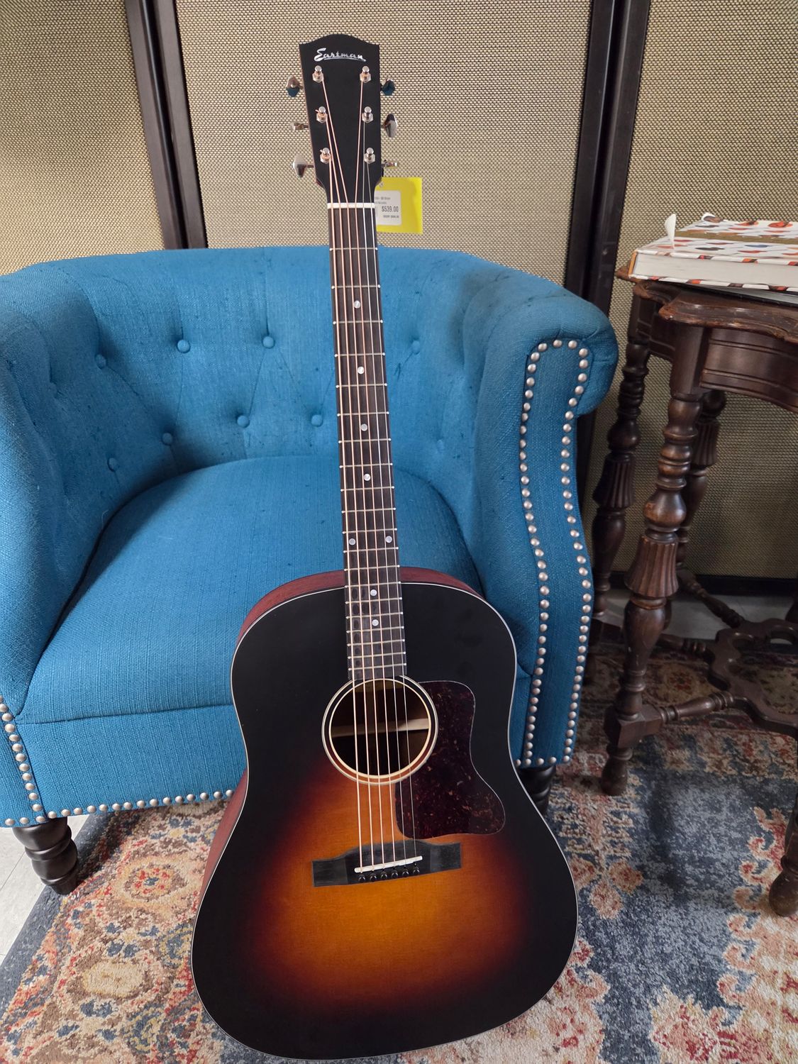 Used Eastman E1SS-SB Slope Shoulder Sunburst Acoustic