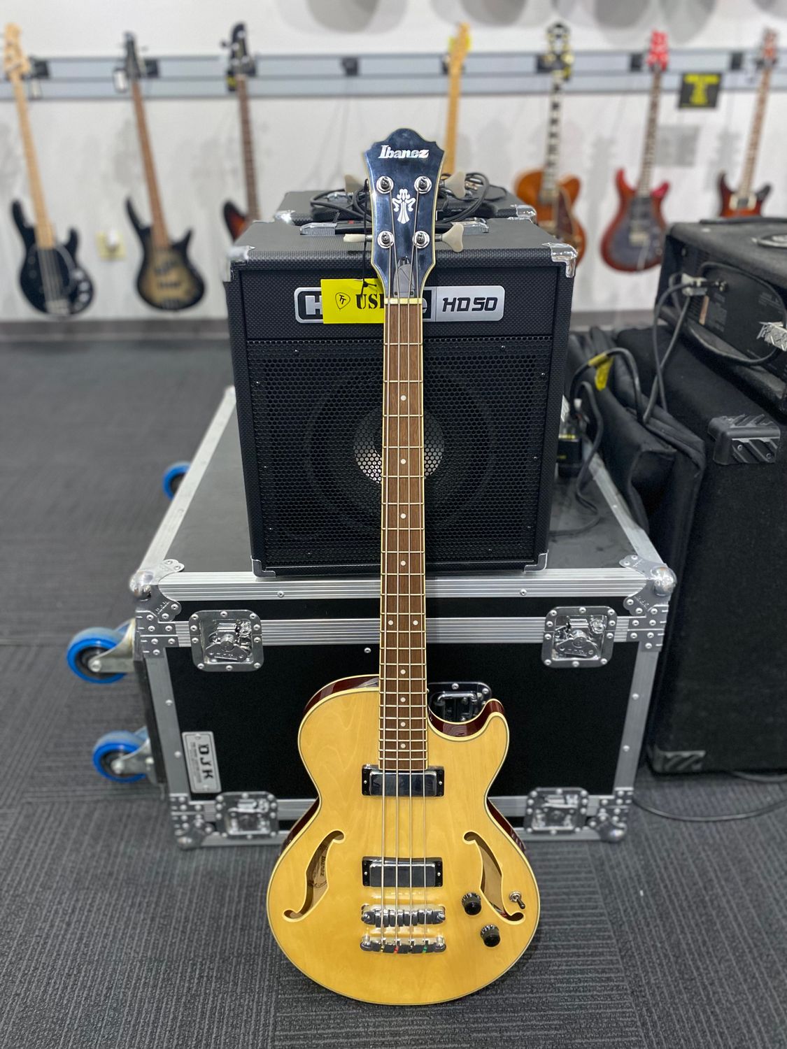 Used Ibanez AGB-200-NT