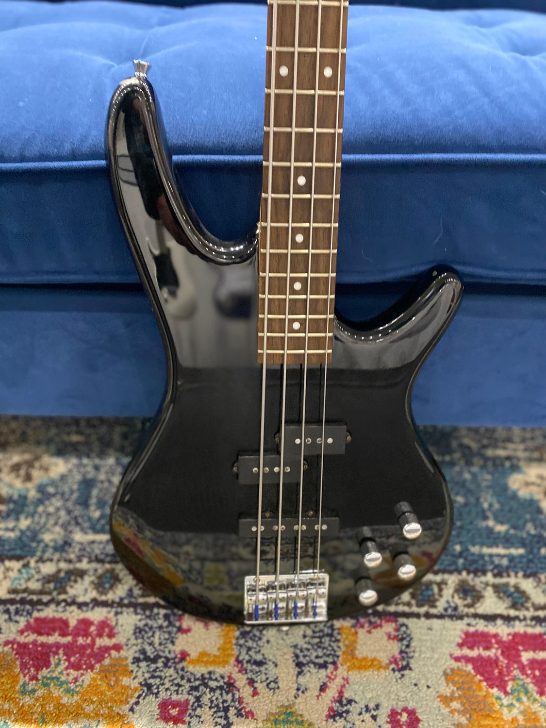 Used Ibanez GSR200