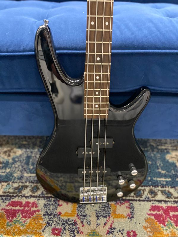 Used Ibanez GSR200