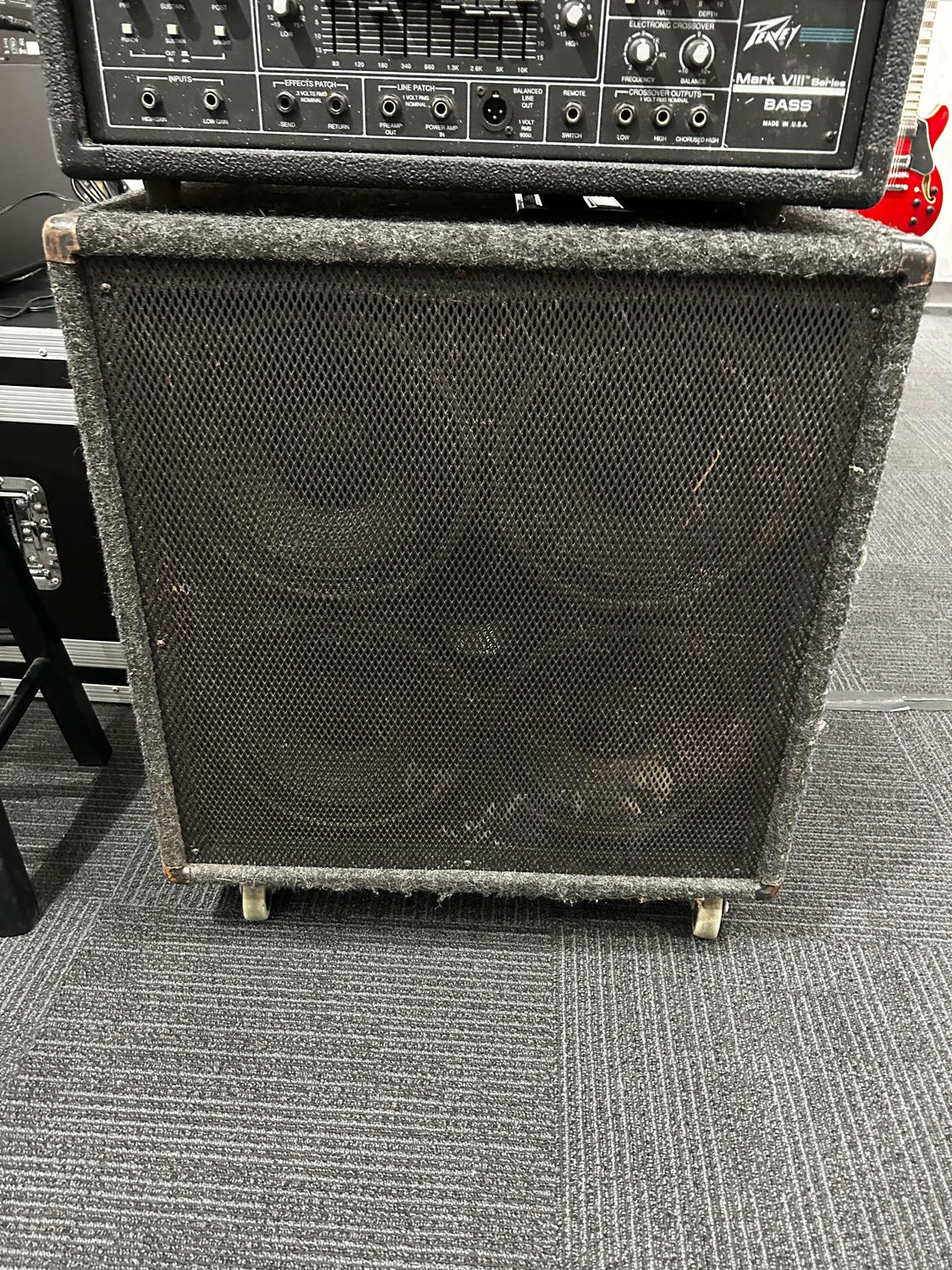 Used Carvin V410T 4x10 bass cabinet