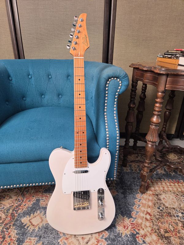 Suhr Classic T Pine Limited Edition - Mary Kay Suhr Classic T Pine Limited Edition - Mary Kay