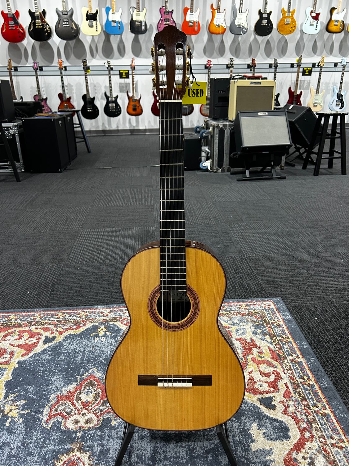 Used Rohan Lowe Torres Classical w/case