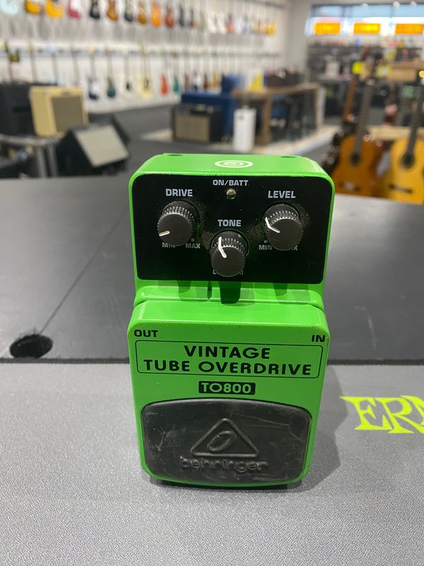 Used Behringer TO800 (vintage tube overdrive)