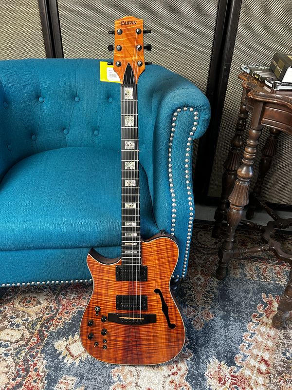 Used Carvin AE185 Left Handed Koa w/case