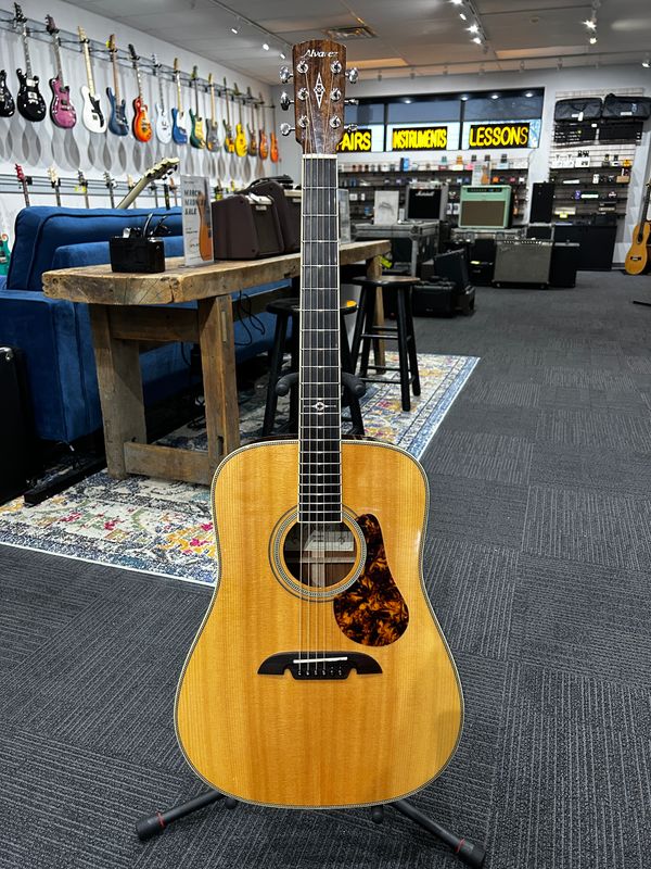 Used Alvarez MD60EGB Acoustic w/bag