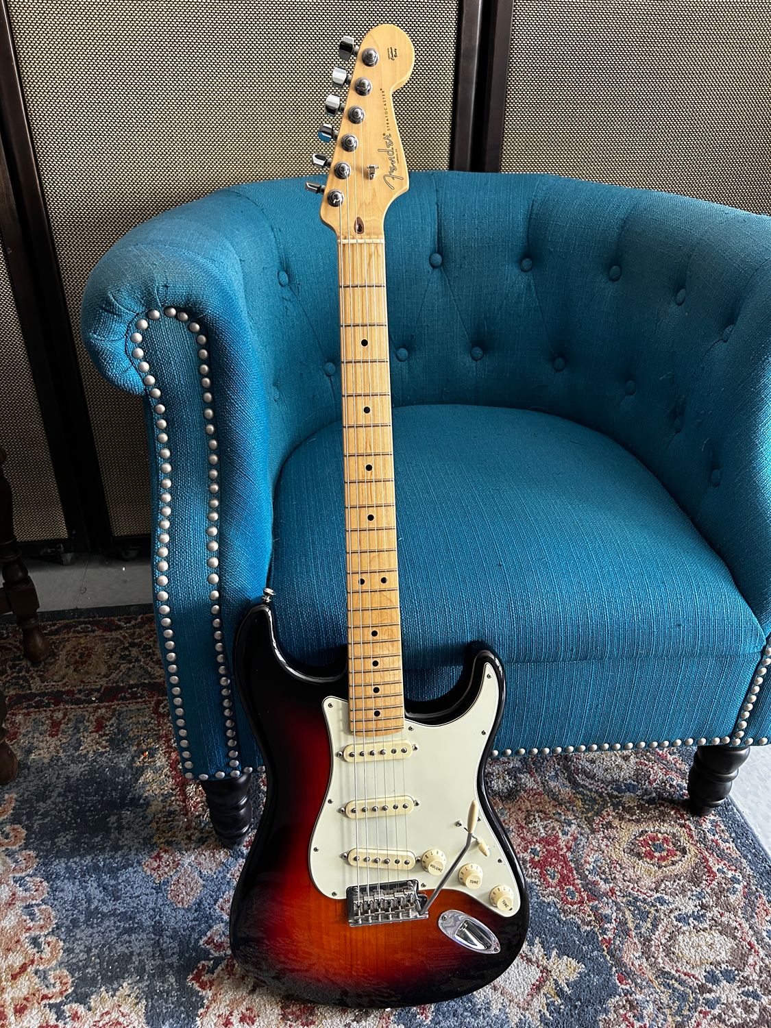 Used Fender American Standard Stratocaster 2017 w/case