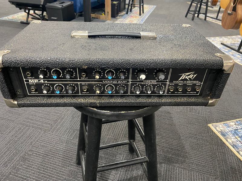 Used Peavey MP-4 Mixer/Amp