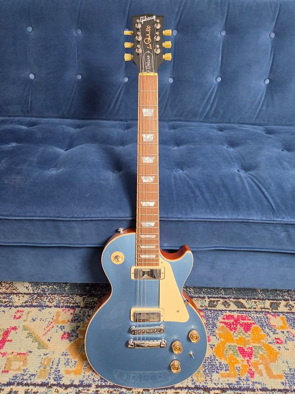 Used Gibson Les Paul Deluxe 100th Pelham blue w/case