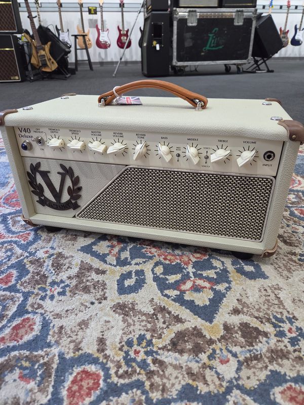Used Victory Amps V40 Deluxe amp head
