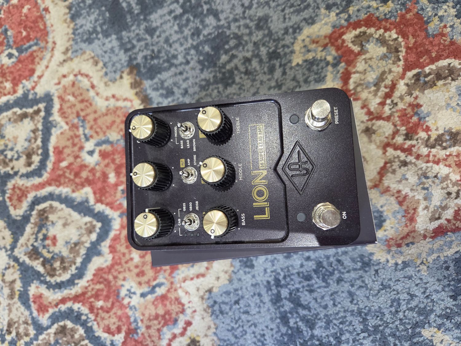 Used universal Audio Lion