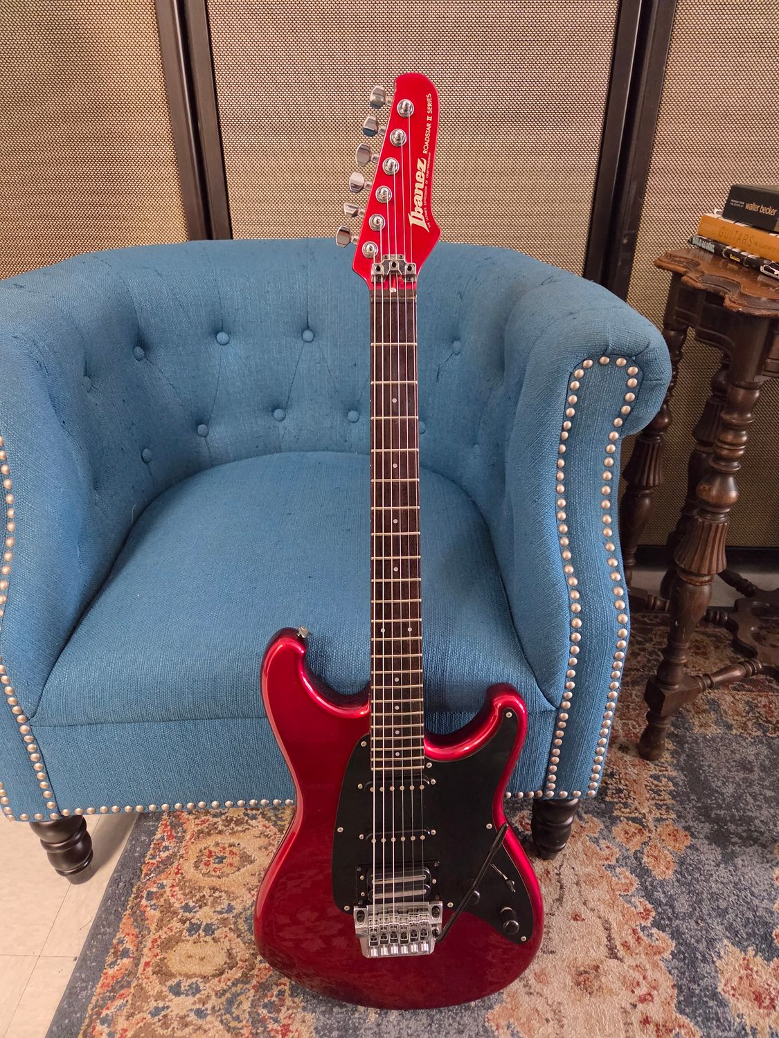 Used Ibanez Roadstar II 1985 w/ case