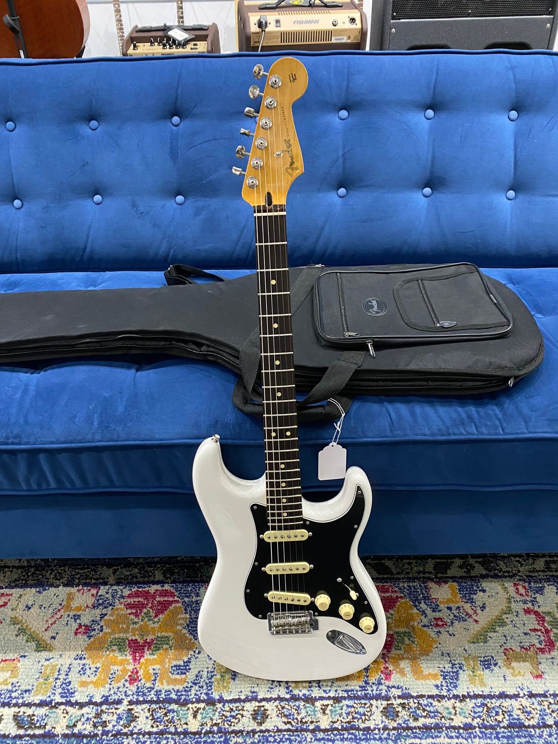 Used Fender Player II Strat MX white w/bag