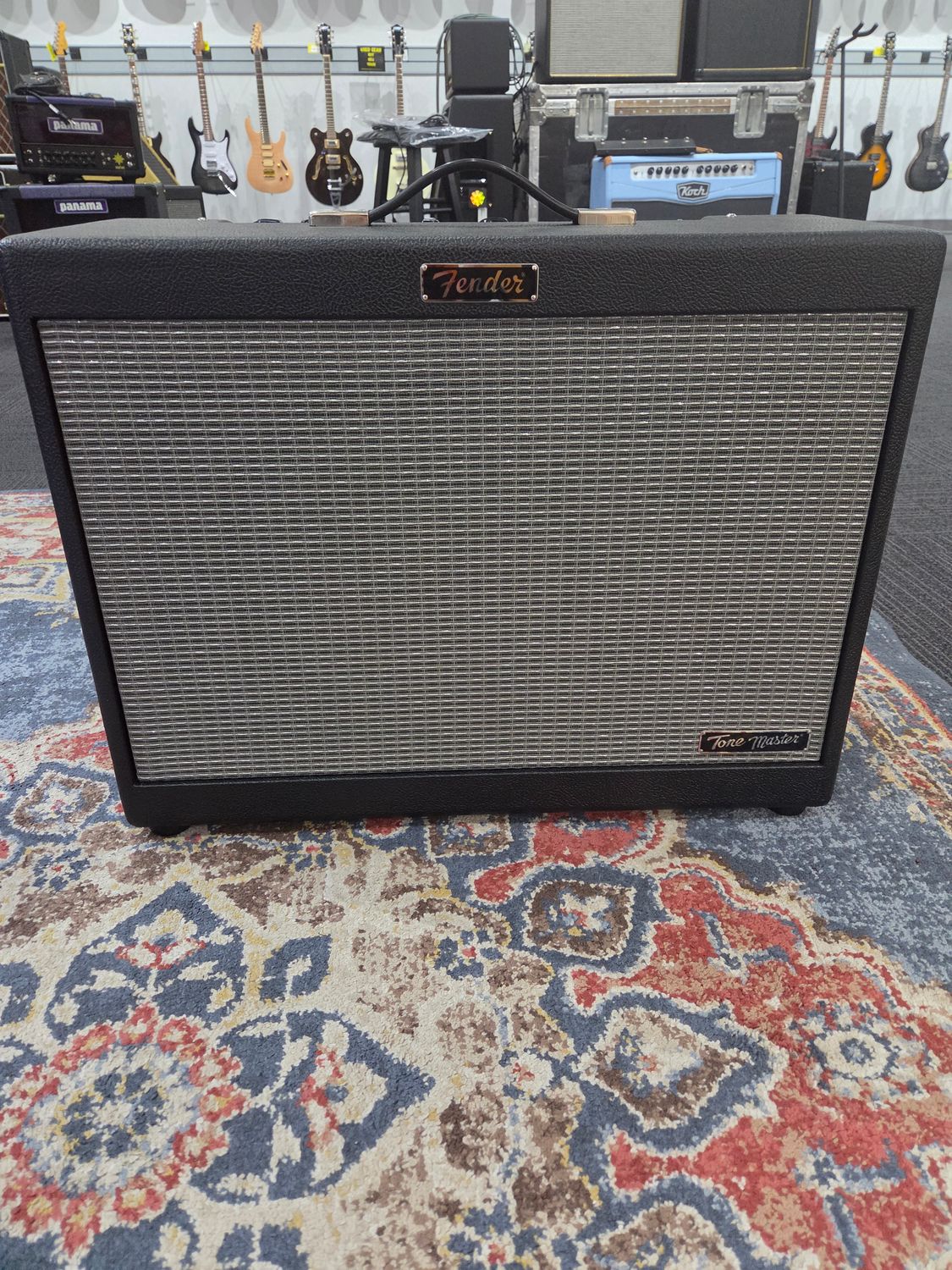 Used Fender Tonemaster FR-12 guitar