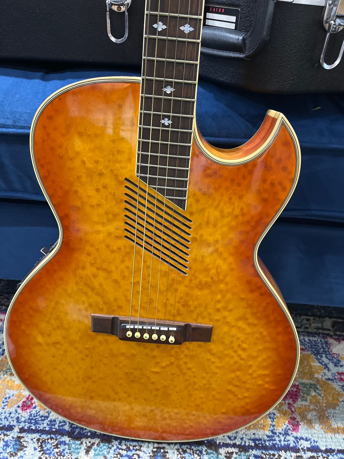 Used Washburn EA36 Marquee Acoustic/Electric w/ case