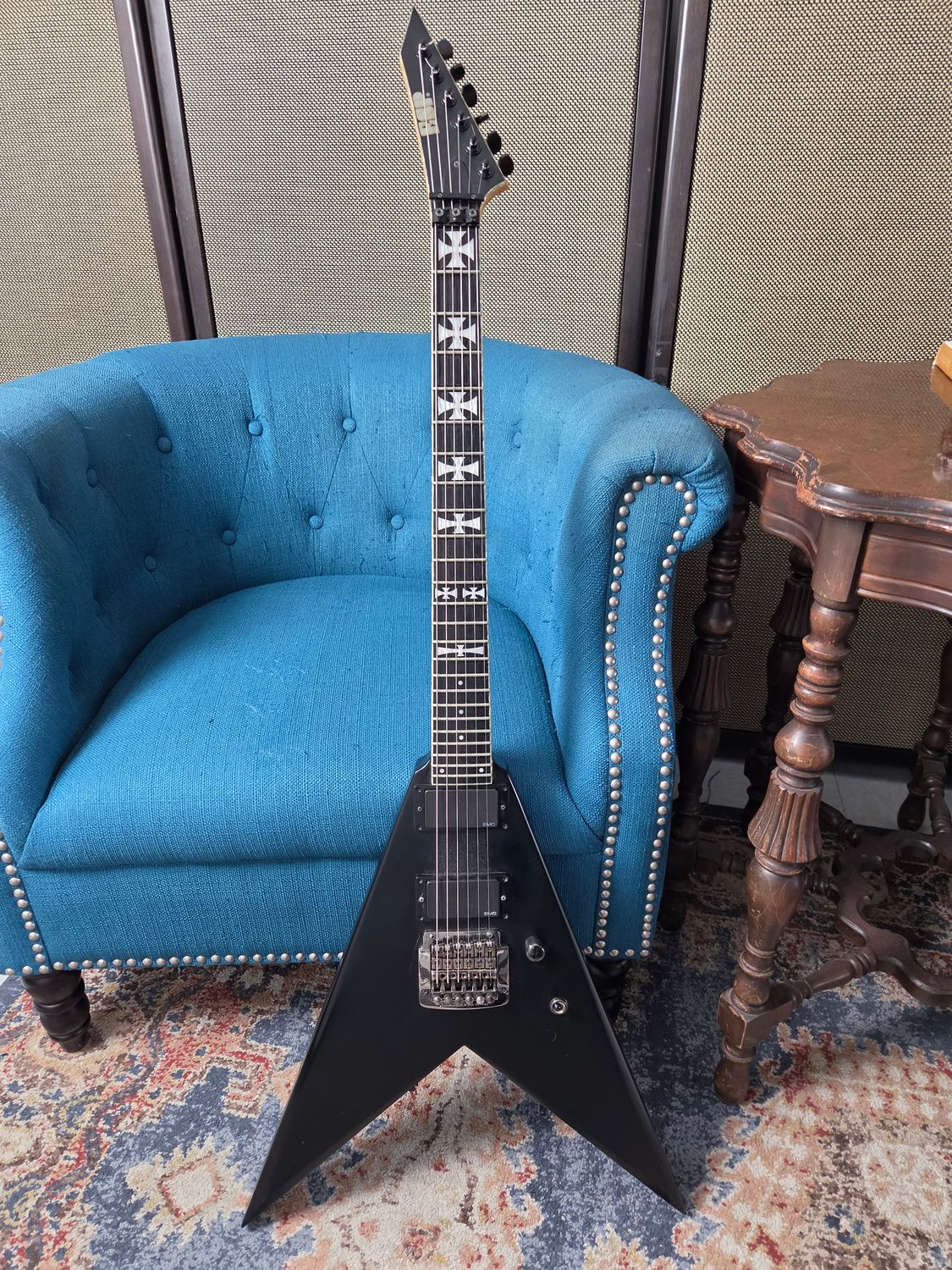 Used ESP Standard NV black w/case