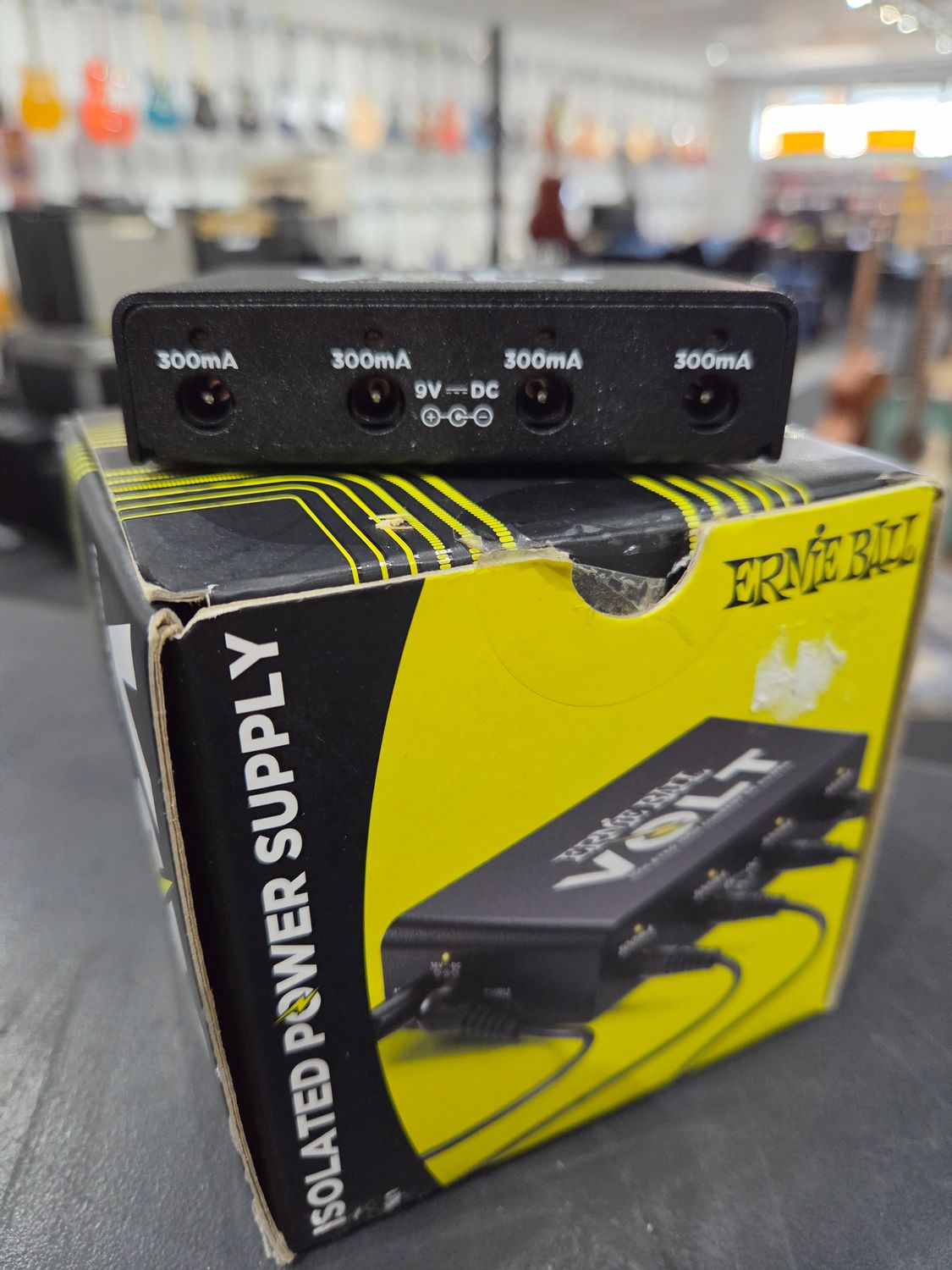 Used Ernie Ball Volt power supply