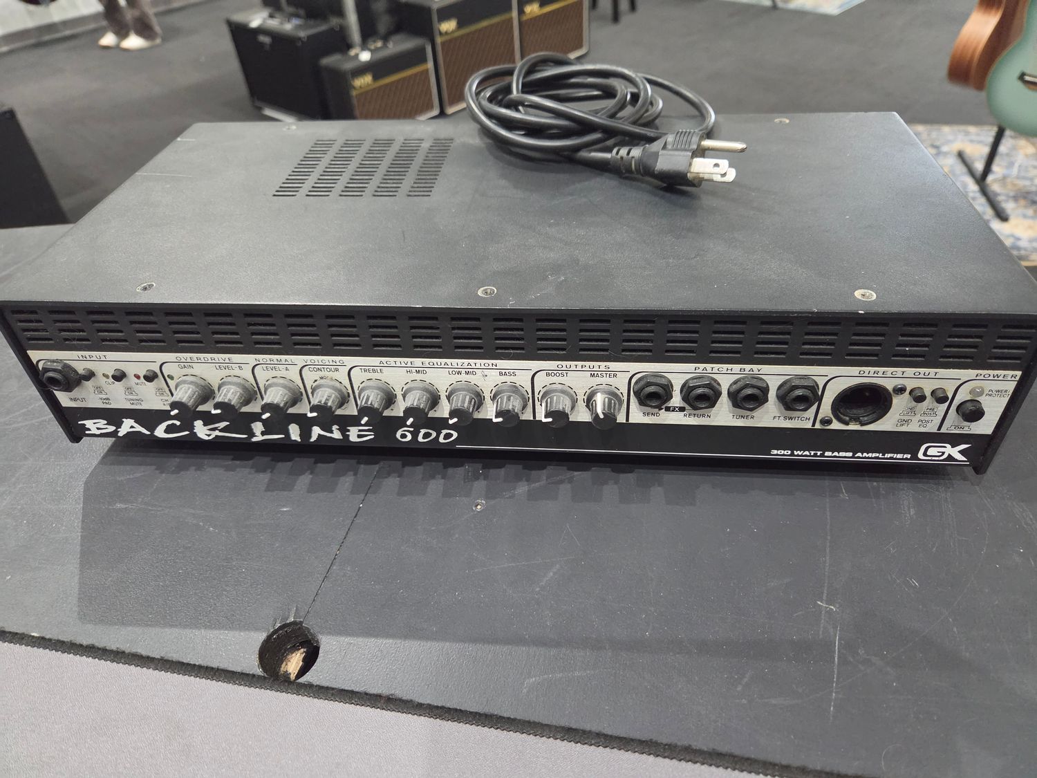 Used GK Backline 600 bass amp