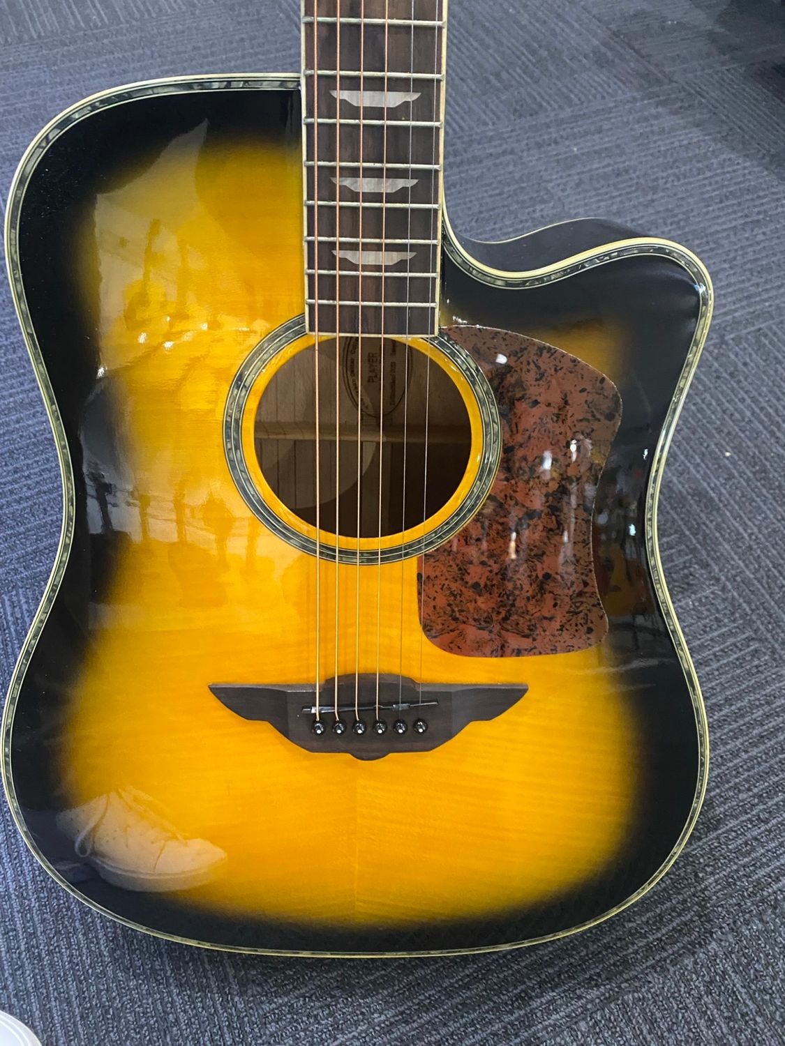 Used Keith Urban Player Acoustic-Electric – Brazilian Burst w/ bag