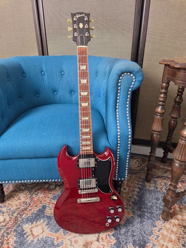 Used Gibson SG Standard Red w/case