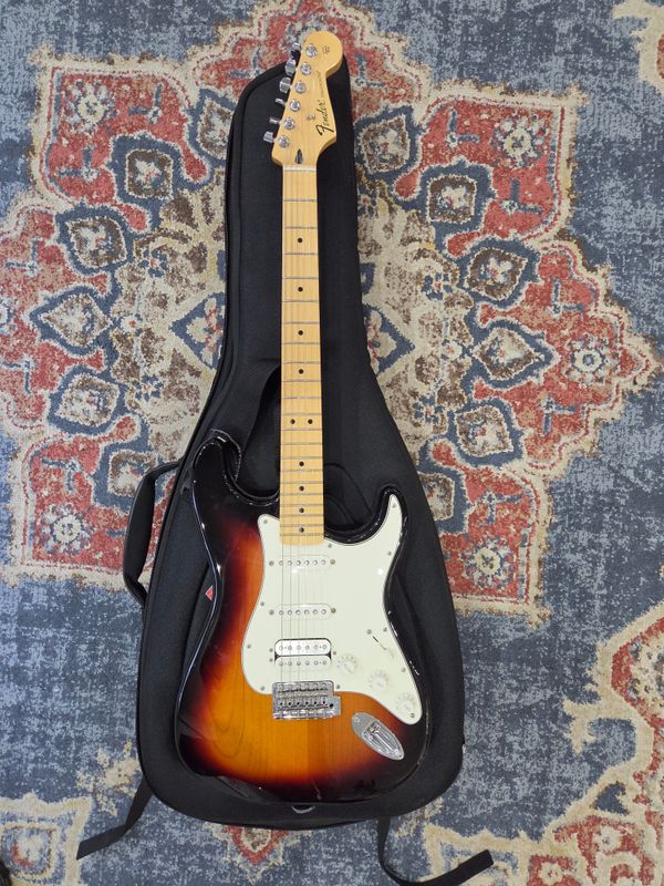 Used Fender Stratocaster Standard w/ bag