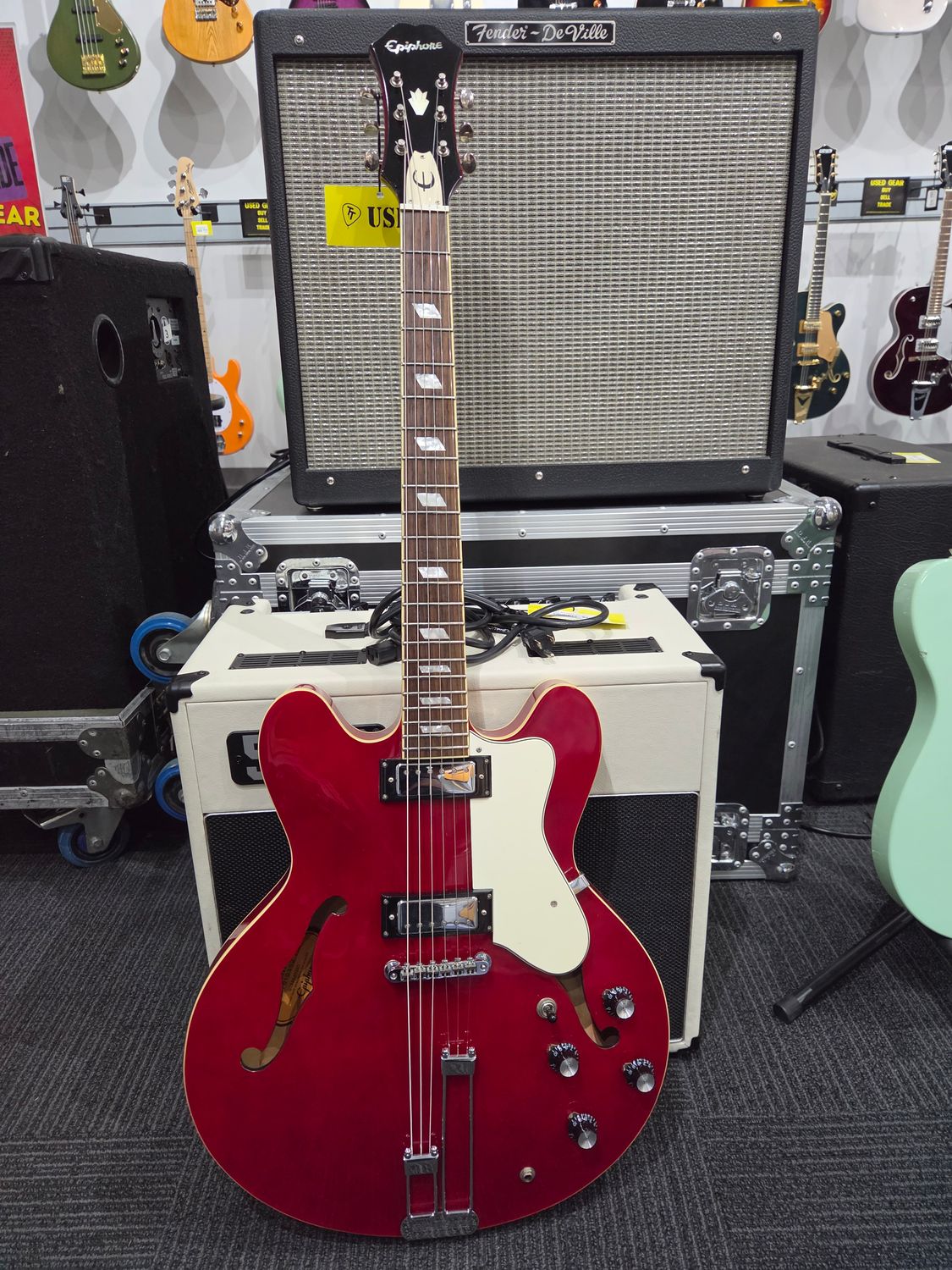 Used Epiphone Riviera (2007) w/ case