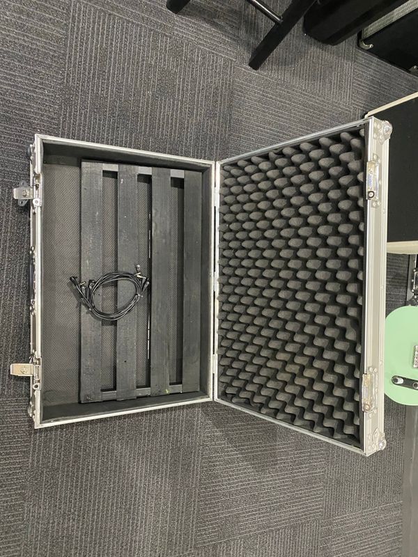 Used Pedaltrain Pedalboard with Flight Case