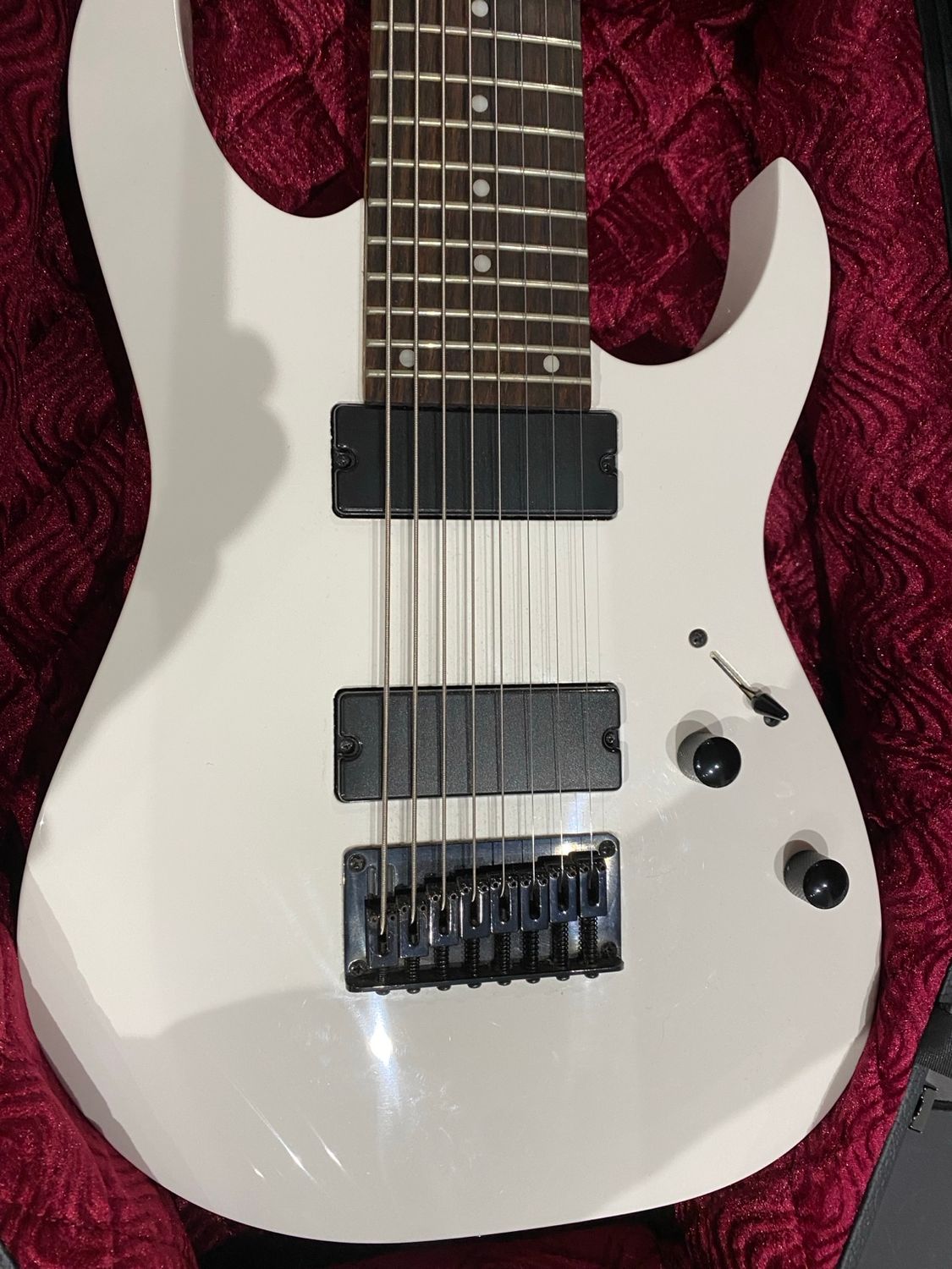Used Ibanez RG8 — White 2017 w/ Coffin Case