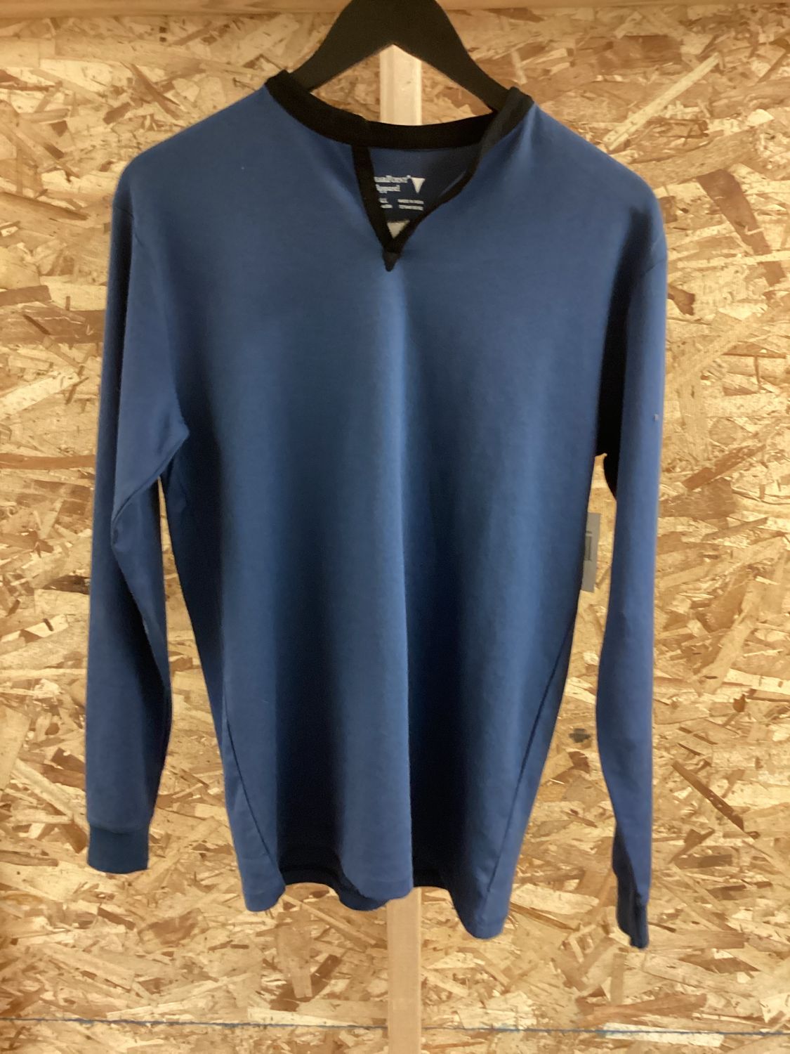 Long Sleeve Henley Slit Collar (Blue)