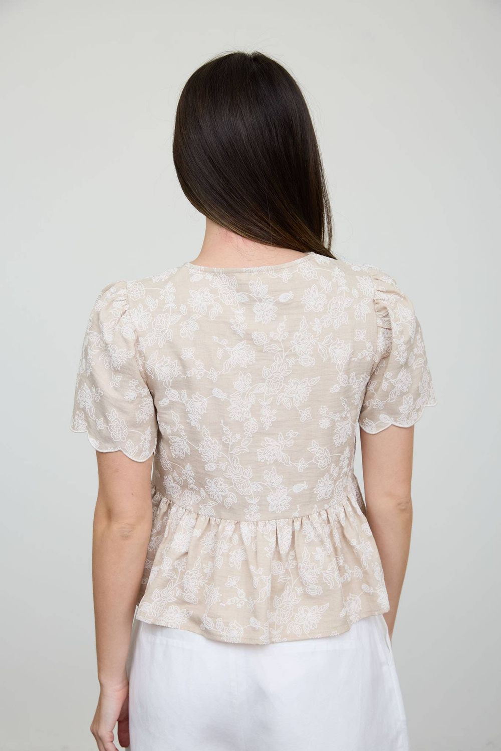FLORAL EMBROIDERY FRONT TIE SCALLOPED PEPLUM TOP : KHAKI