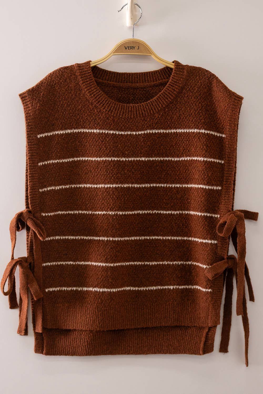 VERY J - 12W3723N-Striped Side Tie Knit Vest: MOCHA / S-M-L/2-2-2