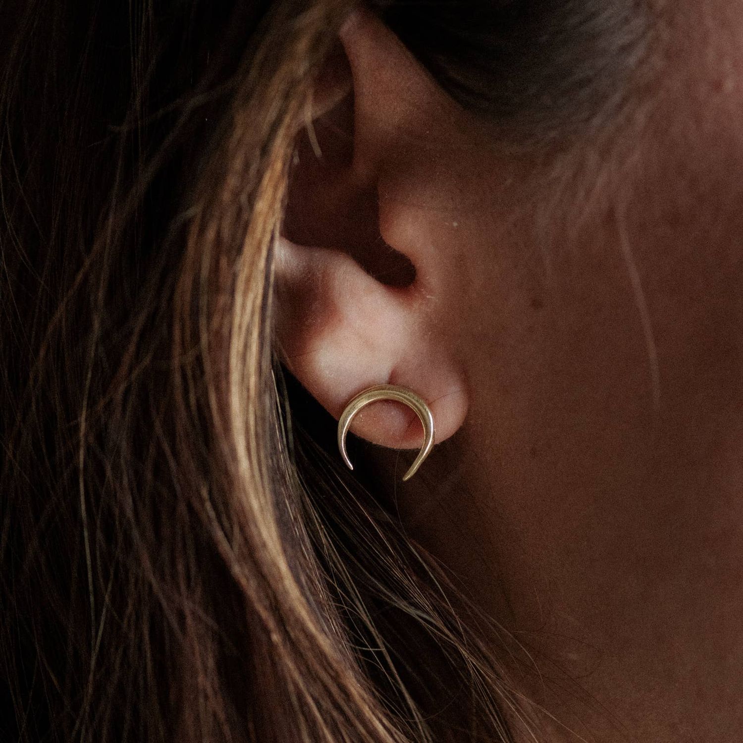 Naja Studs, Finish: Brass
