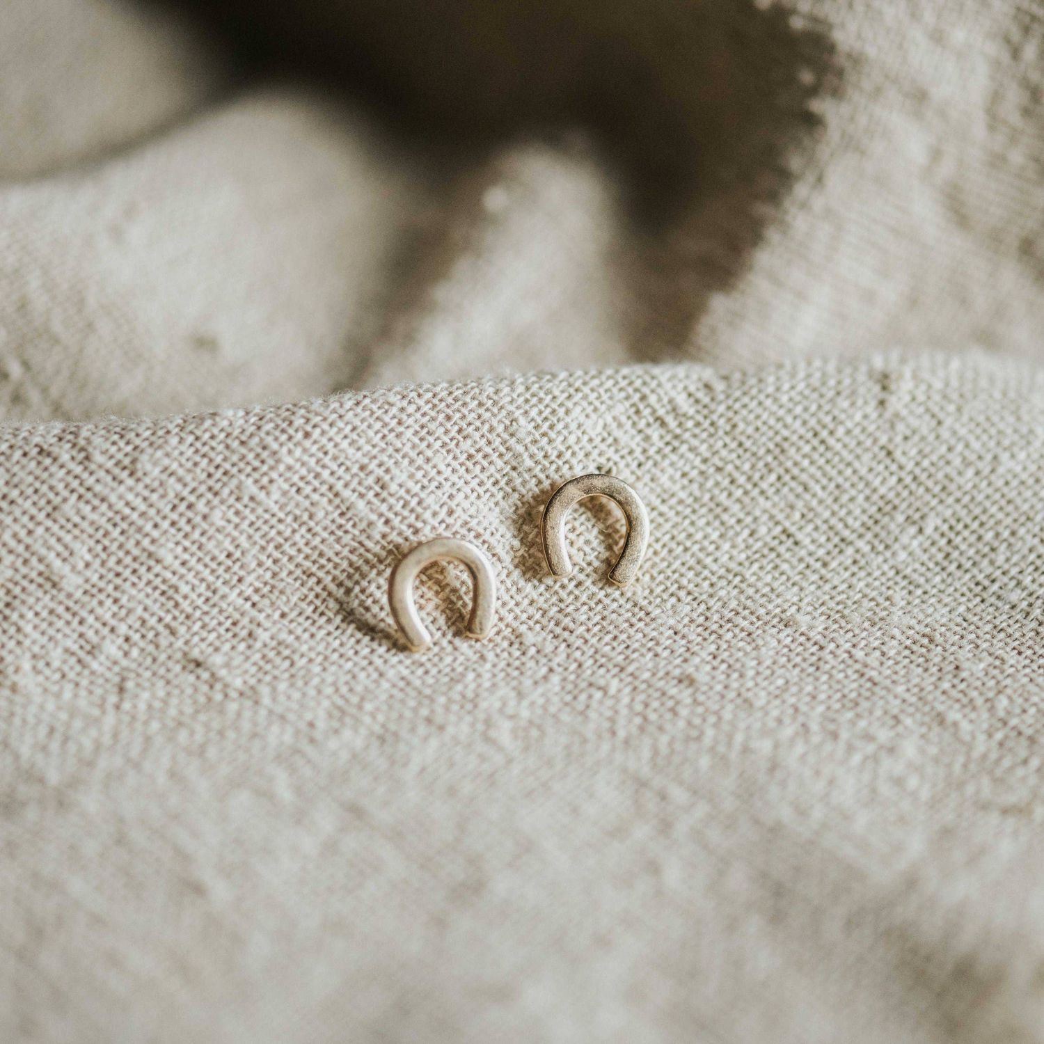Horseshoe Studs