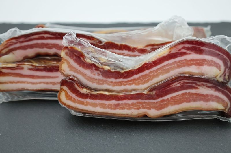 Bauernspeck mit Schw. Tranchen