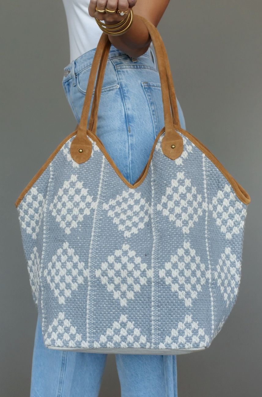 Gray &amp; Cream Diamond Pattern Tote