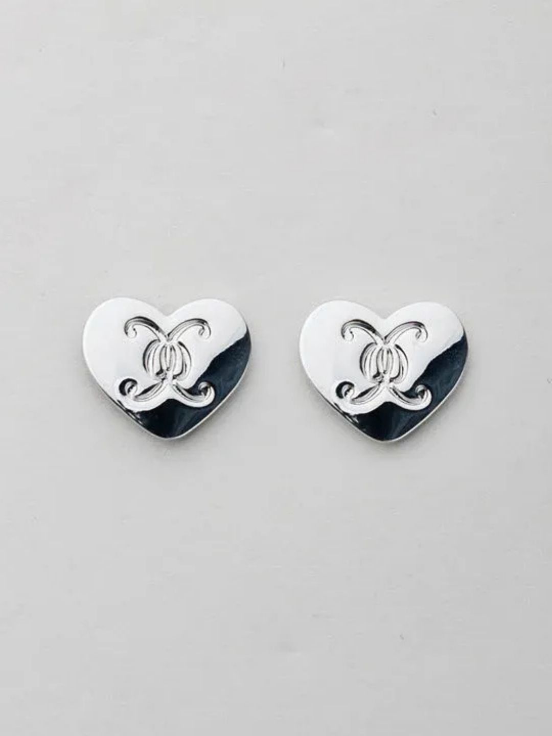 Bow19 Oorbellen Heart Logo Stud Silver