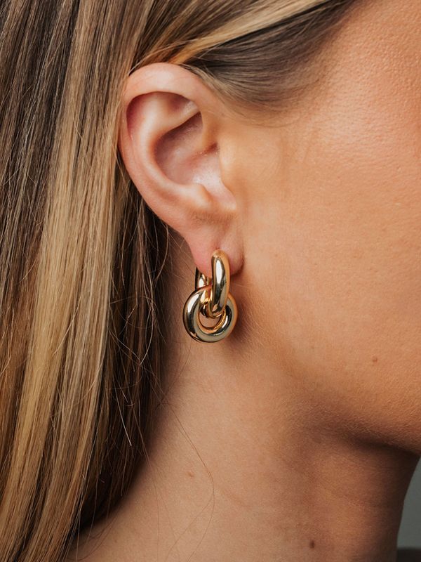 Bow19 Gold Knot Earrings