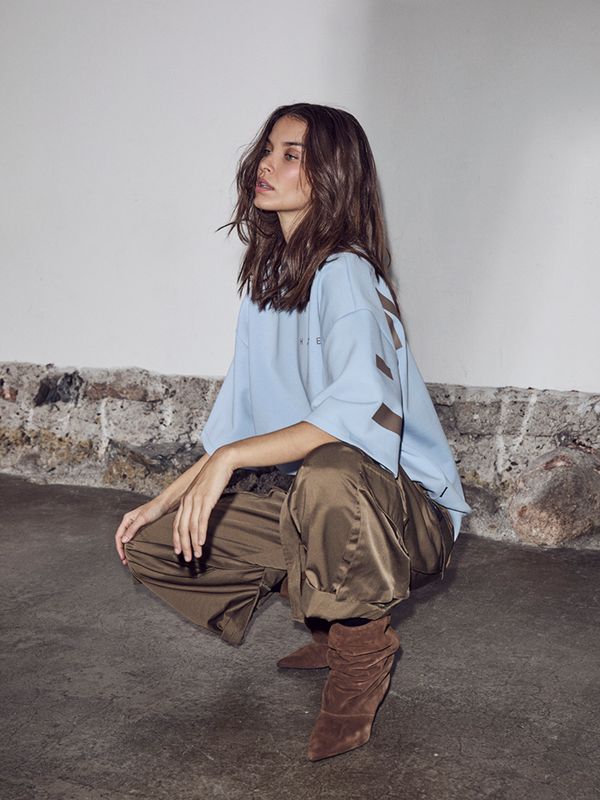 Haute L'Amitie Maxi Split SS Logo Sweat Pale Blue