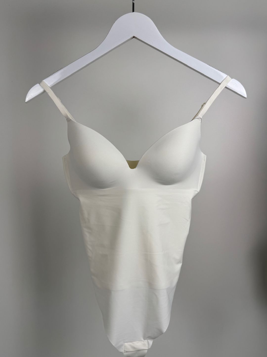 BY DOUS Body Shape Ecru