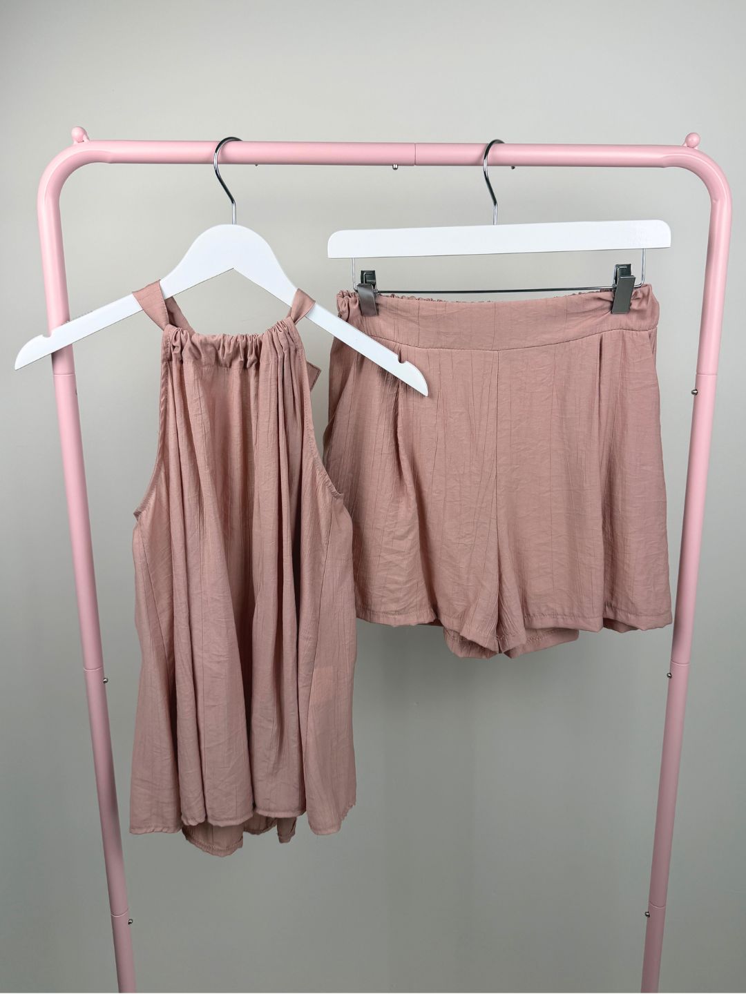 BY DOUS Short Set Roze