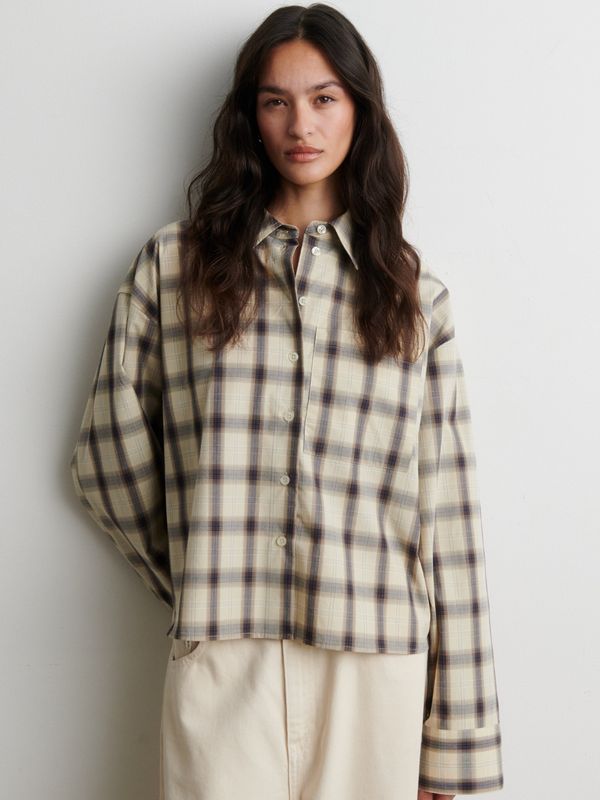 Second Female Liria Shirt Rutabaga