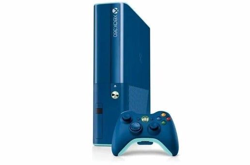 Xbox 360 E Console Blue Call of Duty Edition, Condition: Blue Call of Duty Edition